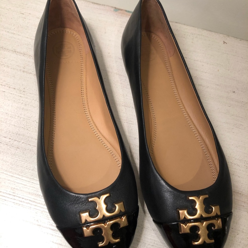 NEW Tory Burch black leather flats